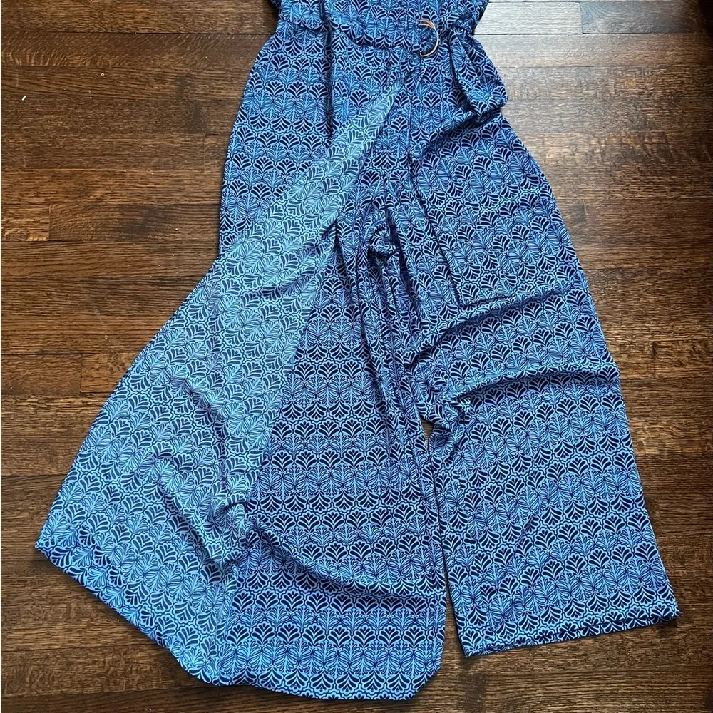 London Times blue with print wrap look sleeveless jumpsuit. Size 8